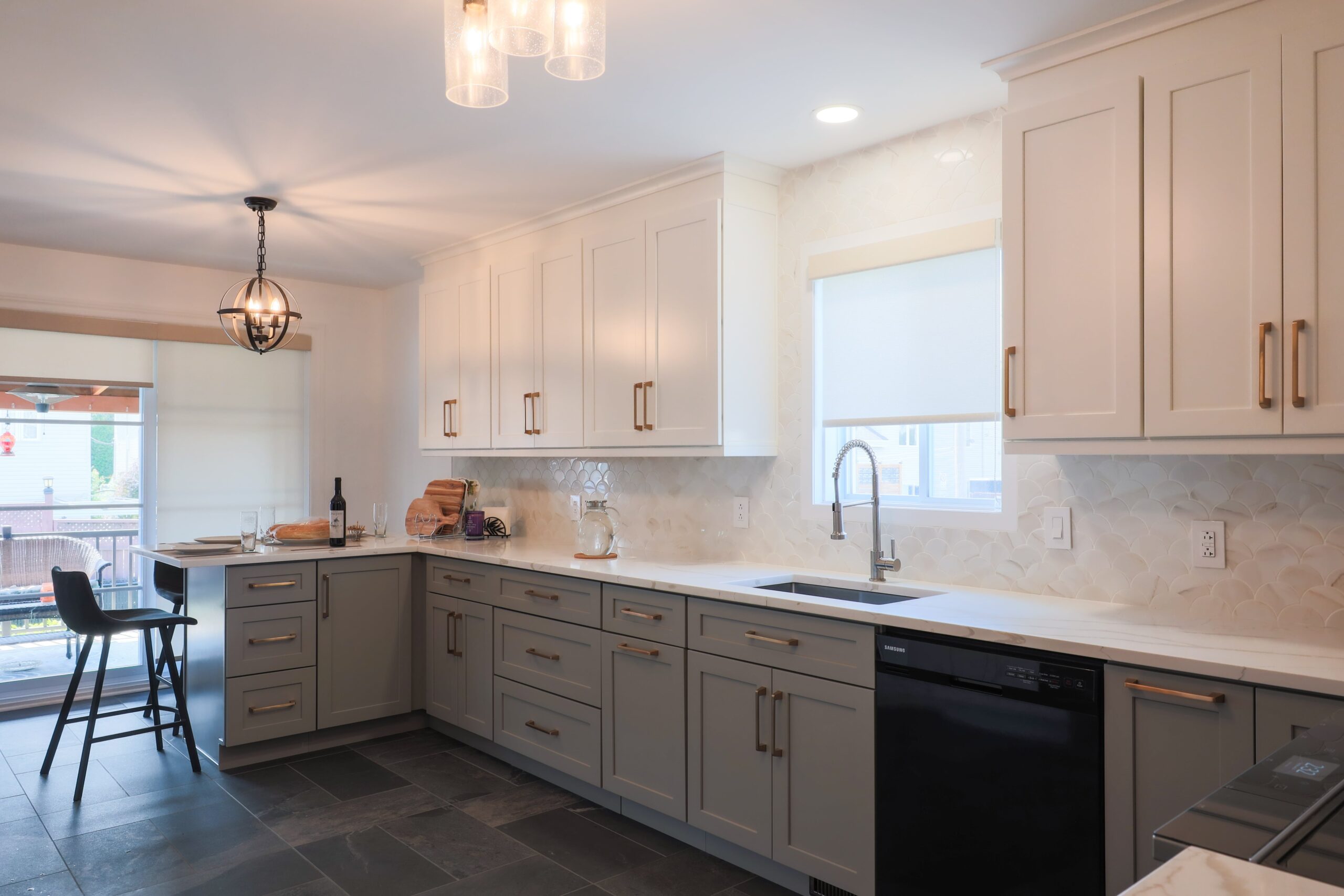 Two-Tone Kitchen Cabinets: A Versatile Style Statement